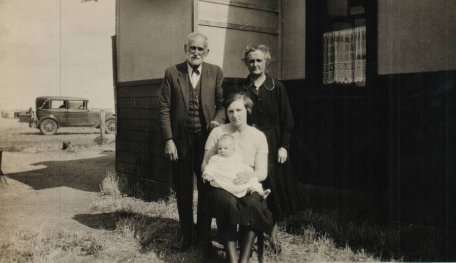 abt_1933_-_photograph_-_photograph_of_william_ennis_at_little_river_-_unknown.jpg