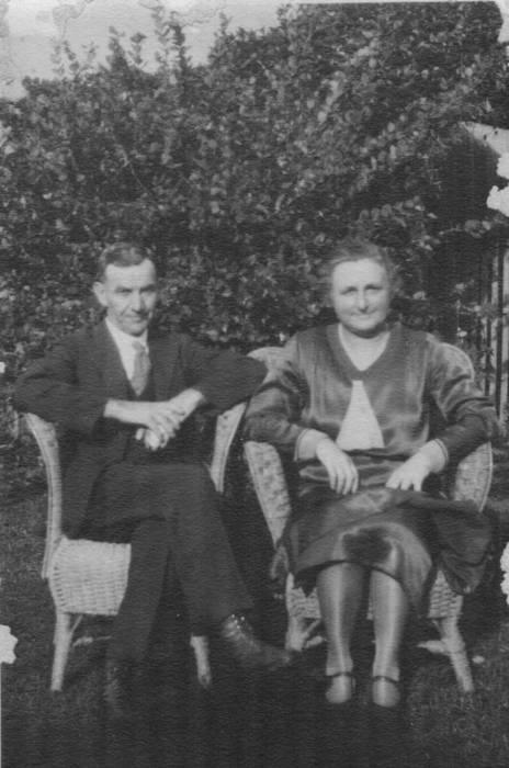 unknown_-_photograph_-_arthur_thomas_and_elize_ethel_-_laurie_johnston_-_photo_026.jpg