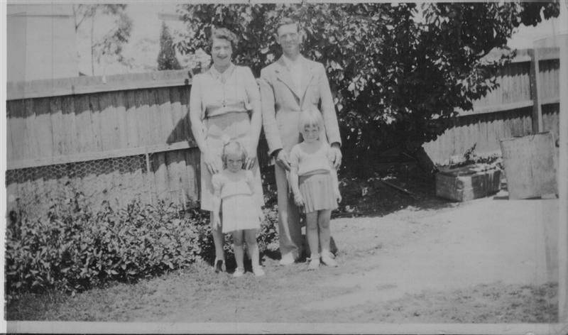 img_0021_-_1940_-_jean_alice_johnston_and_george_elgar_hughes_with_lorraine_and_noel.jpg