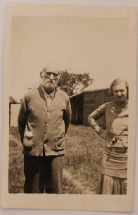 abt_1938_-_photograph_-_william_ennis_and_ethel_victoria_may_johnston_-_img_2790.jpg